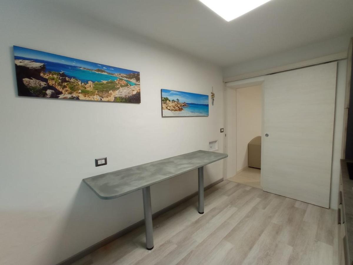 Villaggio Est Affittacamere San Teodoro  Εξωτερικό φωτογραφία