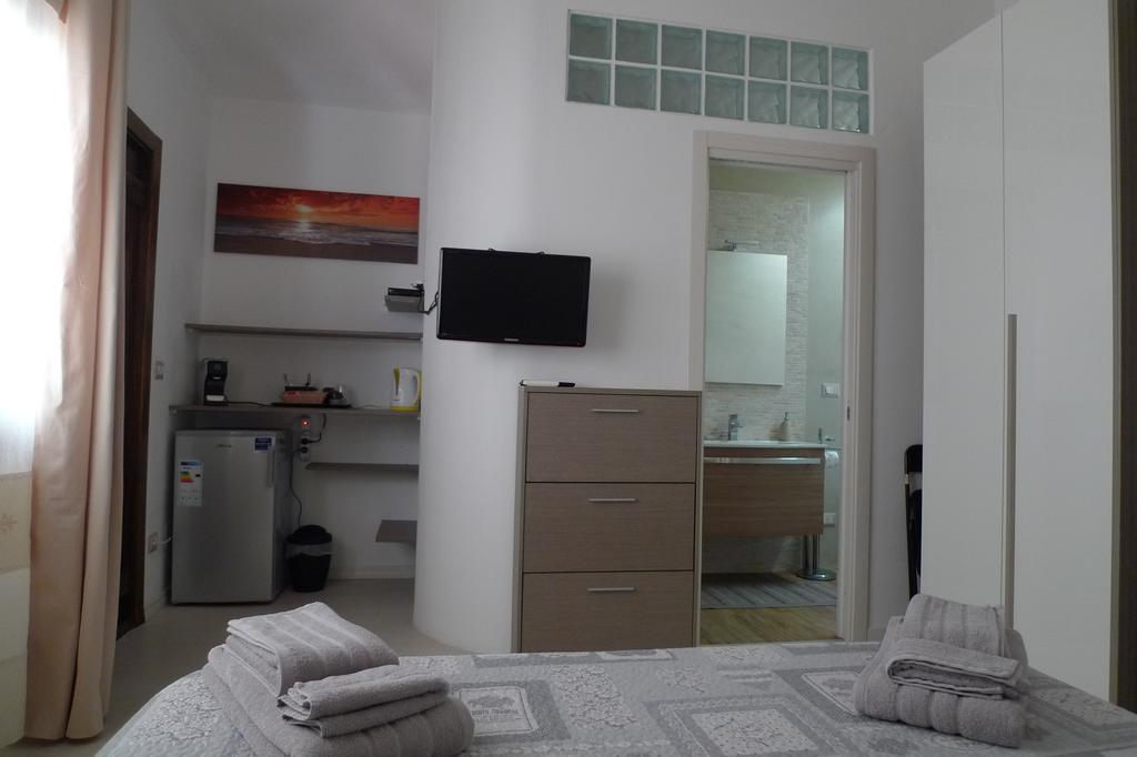 Villaggio Est Affittacamere San Teodoro  Εξωτερικό φωτογραφία