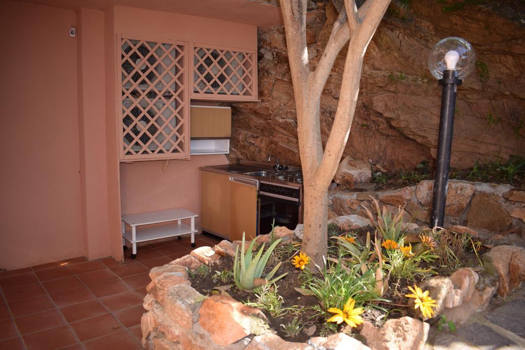 Villaggio Est Affittacamere San Teodoro  Εξωτερικό φωτογραφία